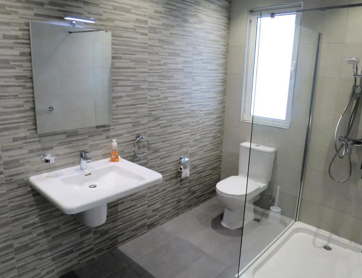 Luxury Central Hilltop Apartment With Great Views Naxxar
